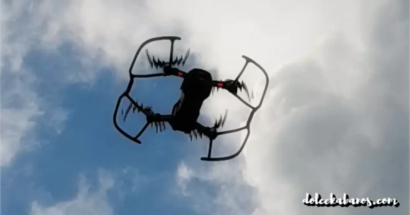 nauka latania dronem - mavic air w locie
