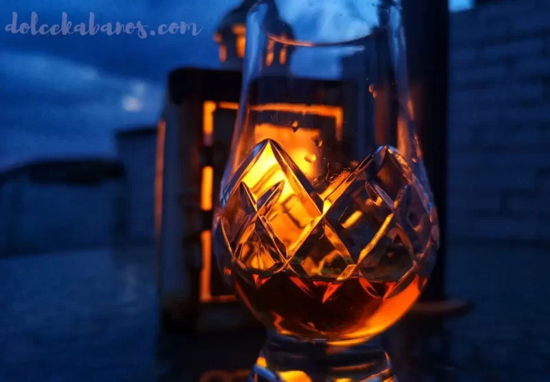szklaneczka whiskey