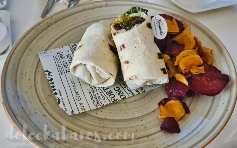 falafel w hotelu kempinski