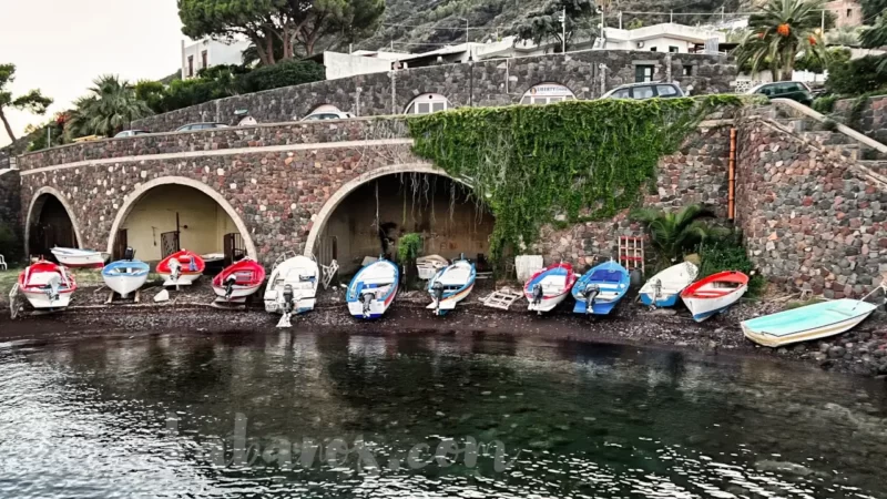 port rybacki w santa marina salina