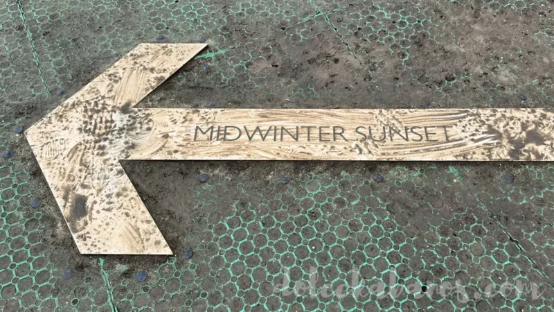 Stonehenge teorie spiskowe: linia wyznaczająca zachód słońca w czasie przesilenia zimowego